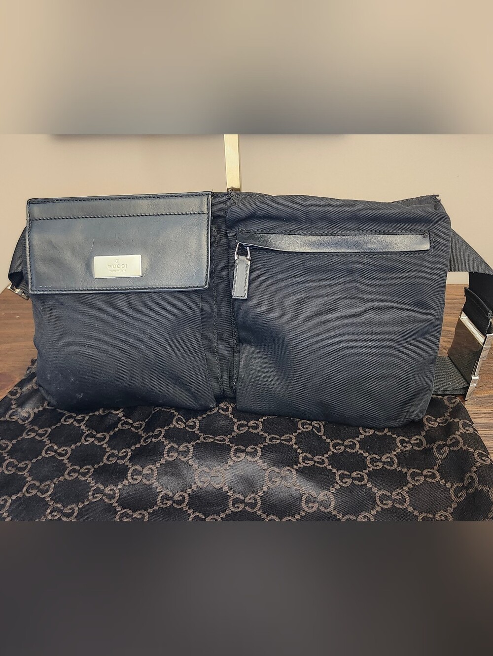 Gucci Black Belt Body Bum Bag with Dustbag